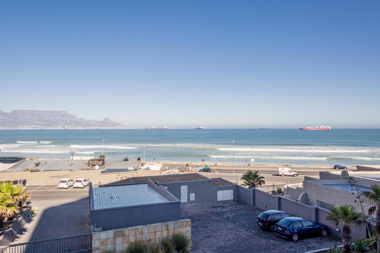 Infinity Self Catering Apartments Bloubergstrand Exterior foto